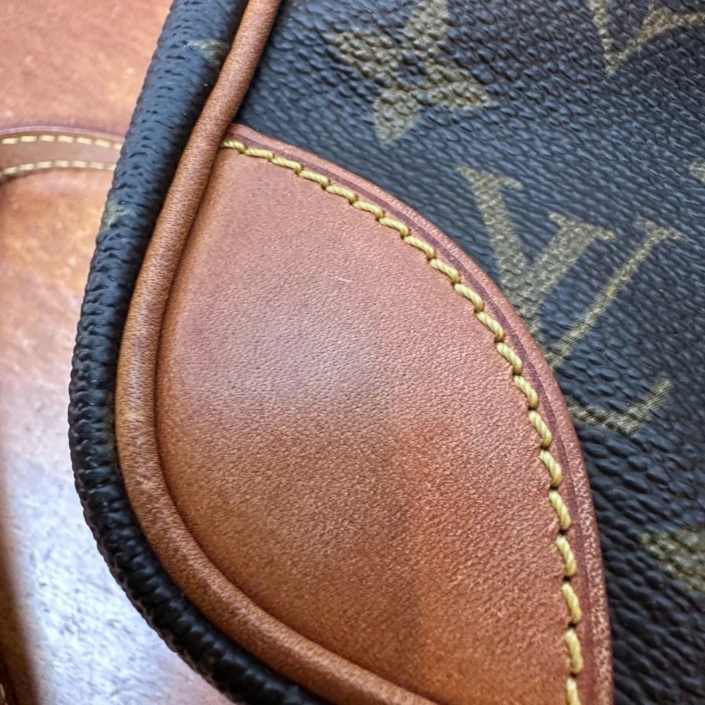 Auth Louis Vuitton Monogram Trocadero 24M51276